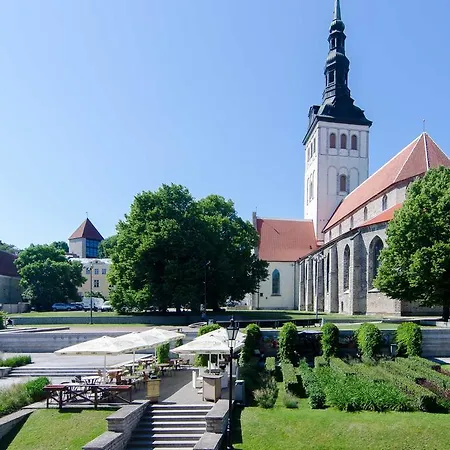 Georghof Old Town 3* Таллин