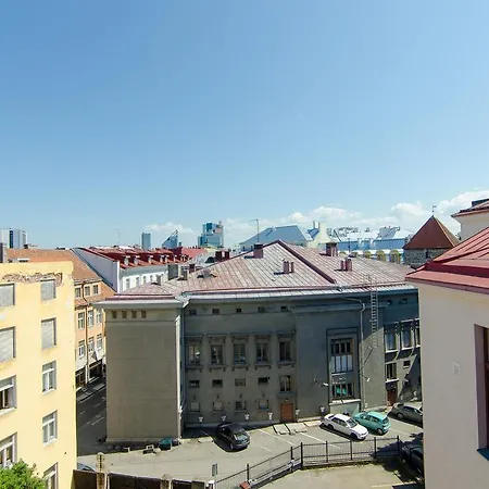 Апарт-отель Georghof Old Town 3*
