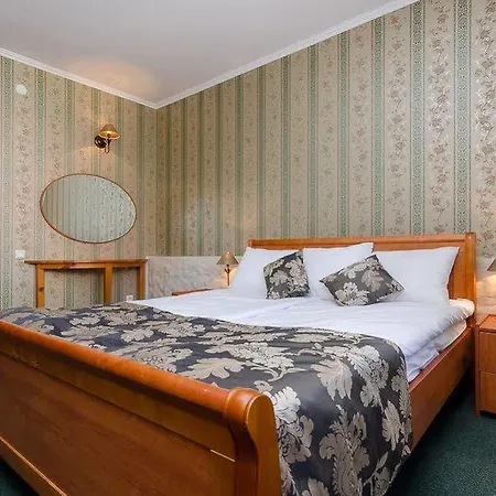 Апарт-отель Georghof Old Town 3*